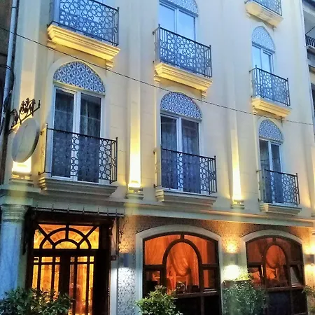 Muyan Estambul