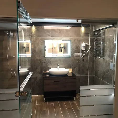Muyan Hotell