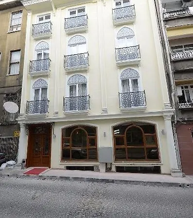Muyan Estambul